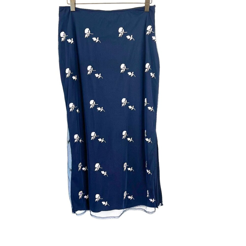Knitt Mixx Bue Mesh Floral Embroidered Midi Straight Skirt Medium